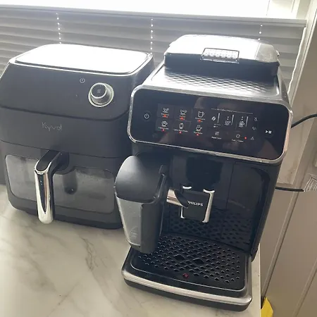 Arctic With Ocean View, Jacuzzi And Northern Lights Villa *