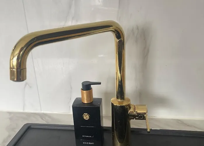 Arctic With Ocean View, Jacuzzi And Northern Lights * Karlsøy