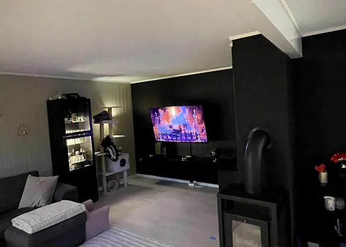 Arctic With Ocean View, Jacuzzi And Northern Lights Villa