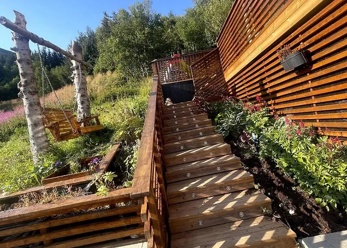 Arctic With Ocean View, Jacuzzi And Northern Lights
